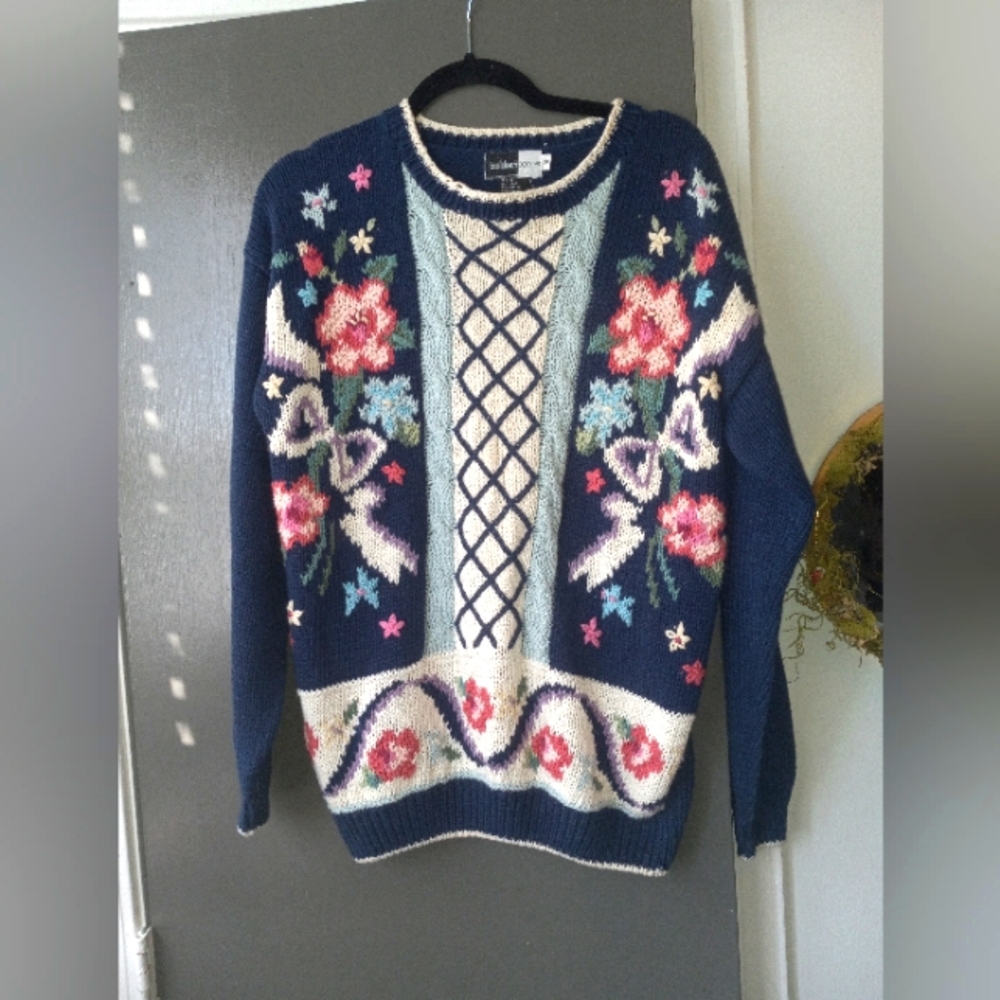 Vintage Floral And Bow knit Cozy Cottagecore sweater
